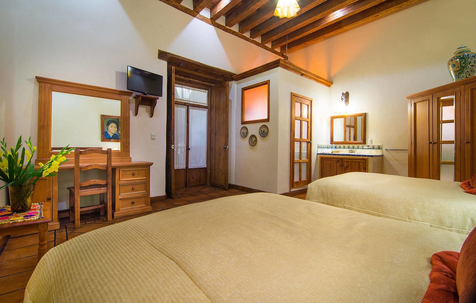 Hotel Casa Del Naranjo ปาทซ์คูเอโร ภายนอก รูปภาพ