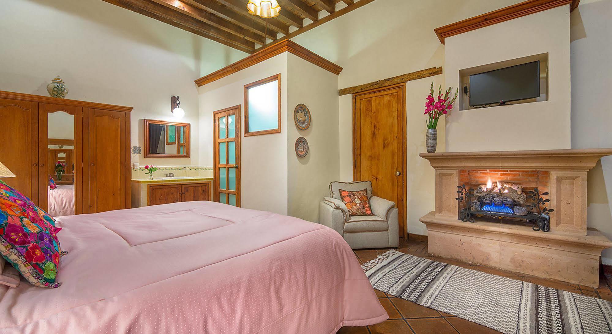 Hotel Casa Del Naranjo ปาทซ์คูเอโร ภายนอก รูปภาพ
