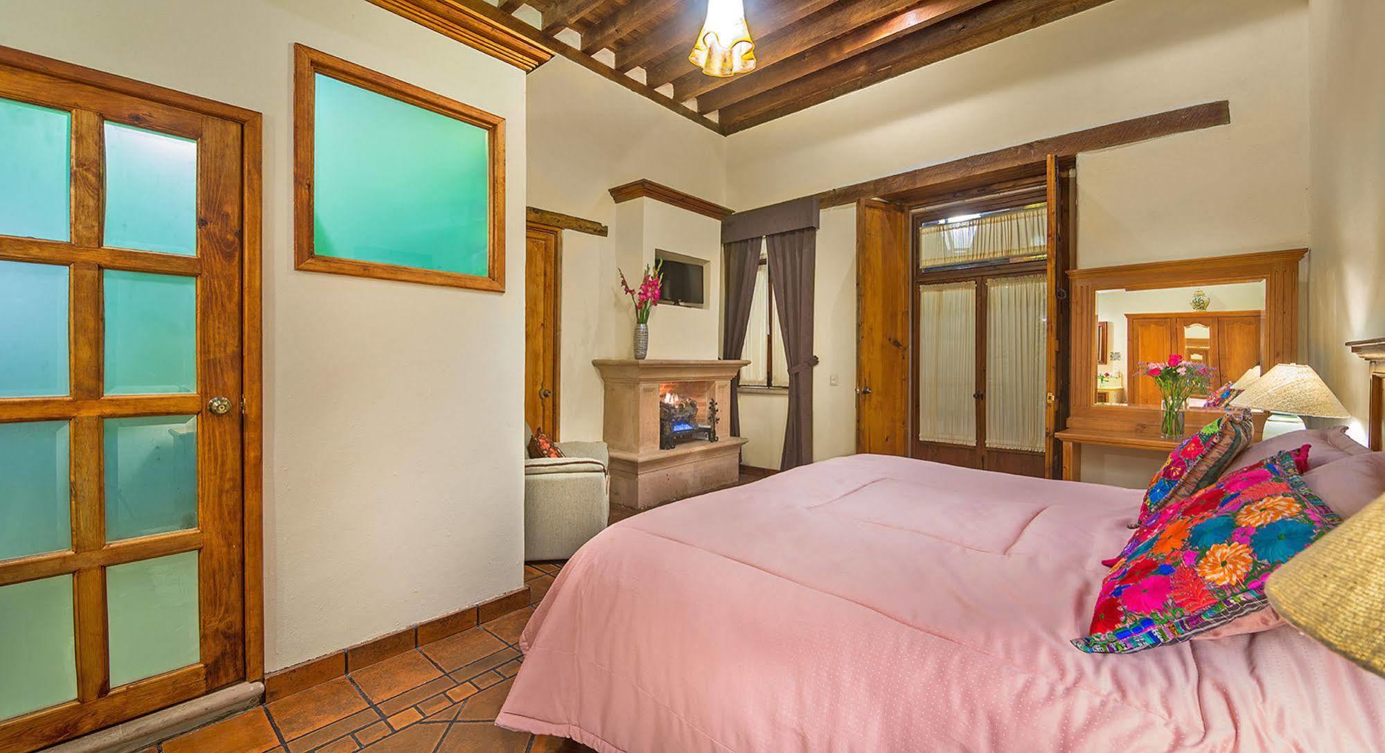 Hotel Casa Del Naranjo ปาทซ์คูเอโร ภายนอก รูปภาพ