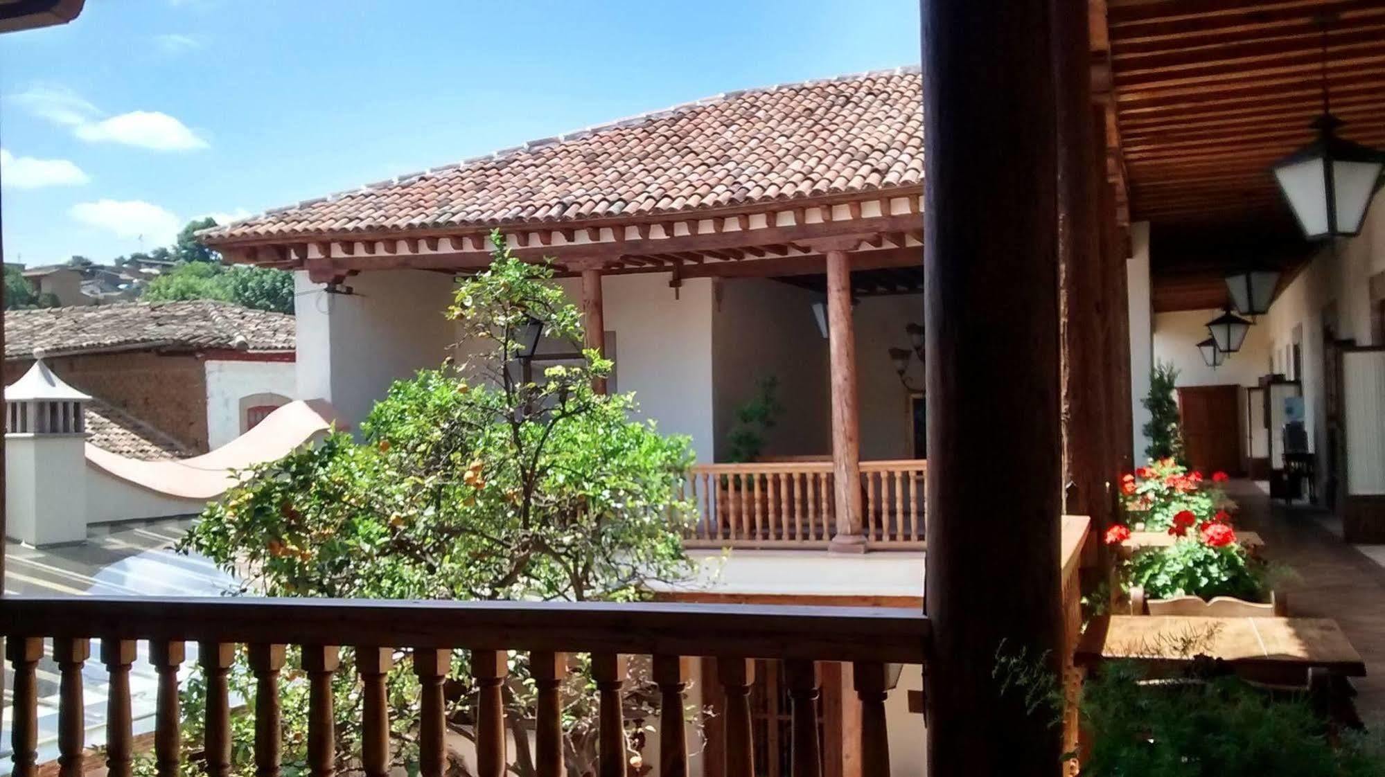 Hotel Casa Del Naranjo ปาทซ์คูเอโร ภายนอก รูปภาพ